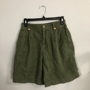 Lizsport petite size 8 army green shorts